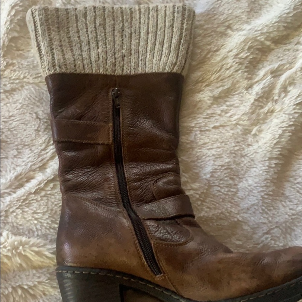 Boots - Picture 3 of 4
